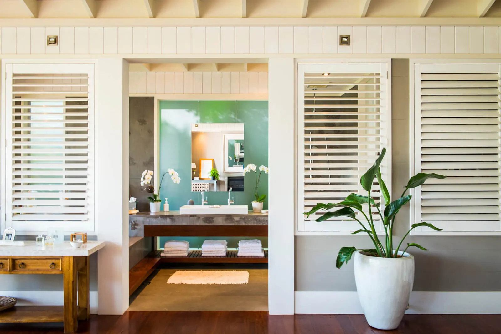 Coastal Retreat, 10